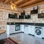 Luxury Honeymoon With Sea View Villa Kaş