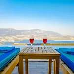 Luxury Honeymoon With Sea View Villa *