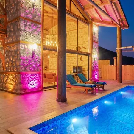 Luxury Honeymoon With Sea View Villa *